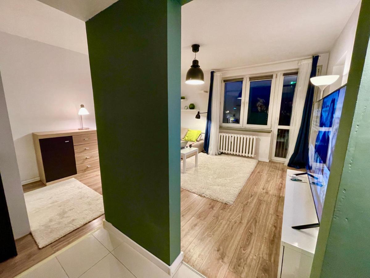 Metro Fast Wifi Tv'70 Netflix Hbo Appletv Appartement
