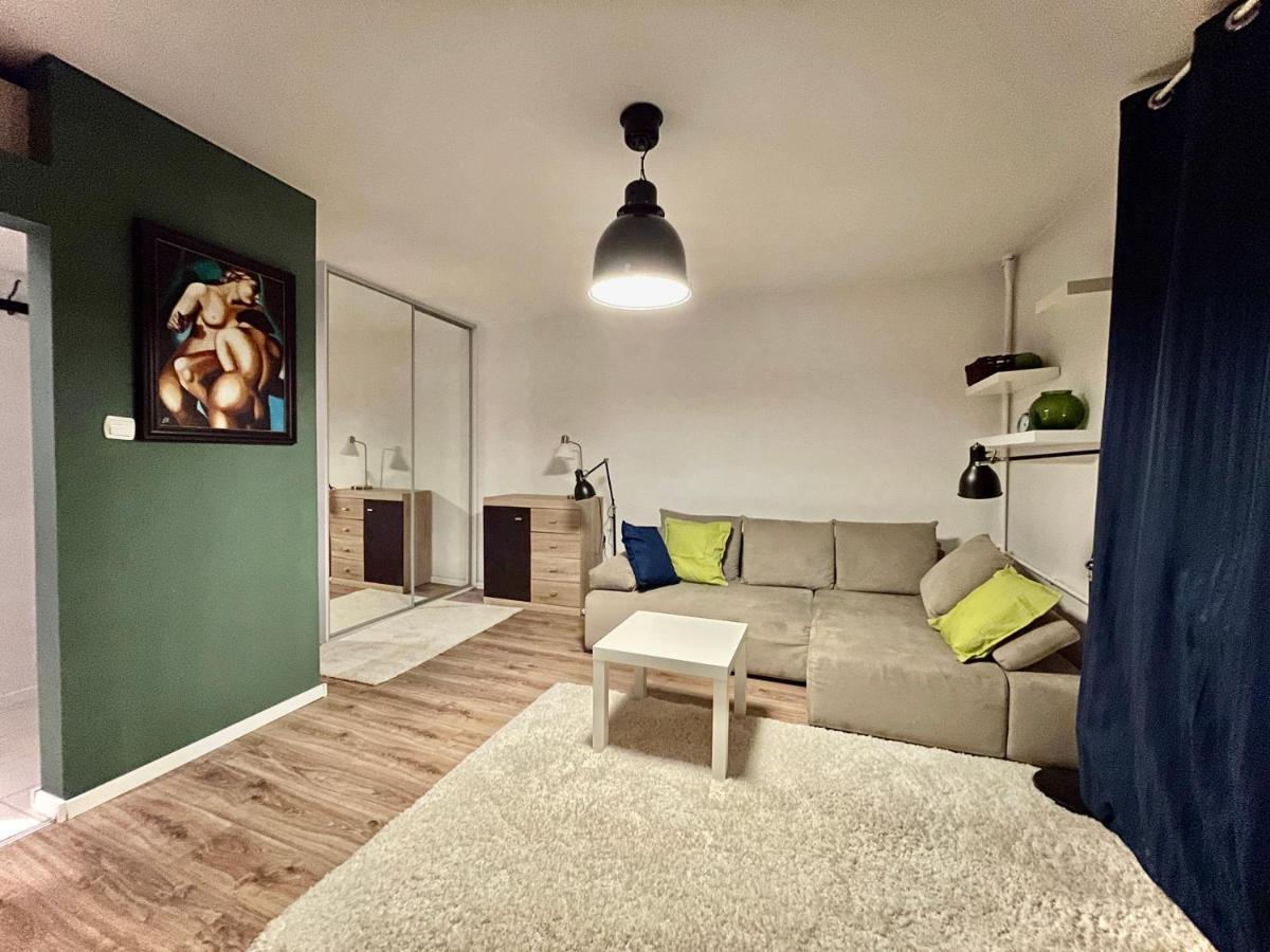 Appartement Metro Fast Wifi Tv'70 Netflix Hbo Appletv Warschau